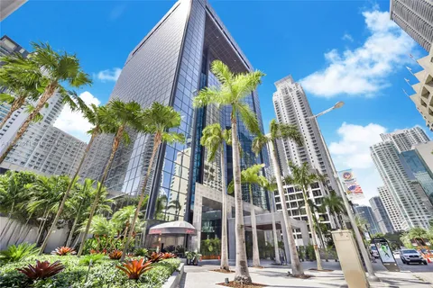 1200 Brickell Ave # 850, Miami FL 33131