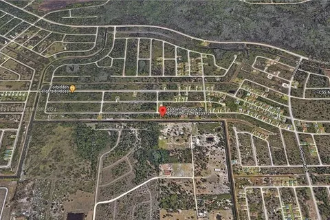 469 Willowbrook Dr, Lehigh Acres FL 33972