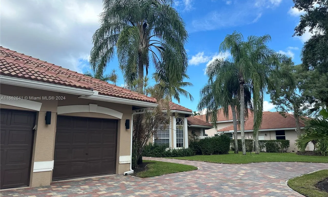 2934 Medinah, Weston FL 33332