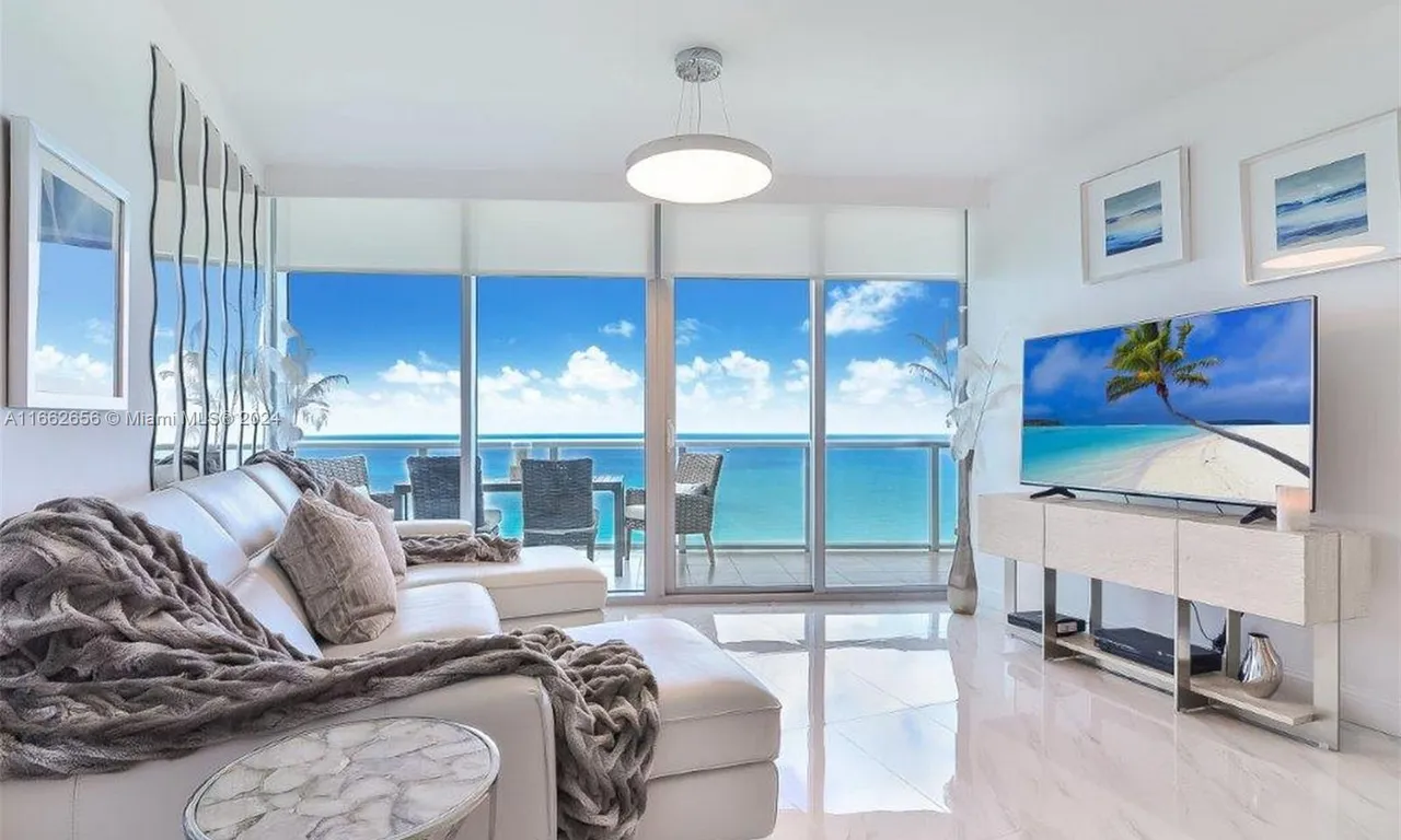 17001 Collins Ave # 3907, Sunny Isles Beach FL 33160