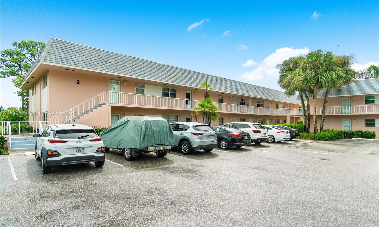 18081 SE Country Club Dr # 19, Jupiter FL 33469