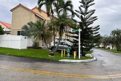 3600 Westminster St, Hollywood FL 33021