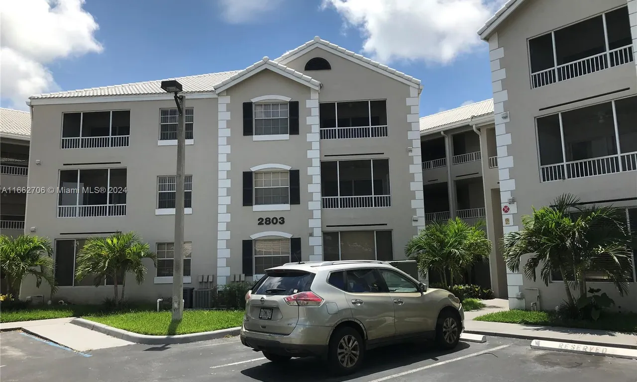 2803 N Oakland Forest Dr # 112, Oakland Park FL 33309