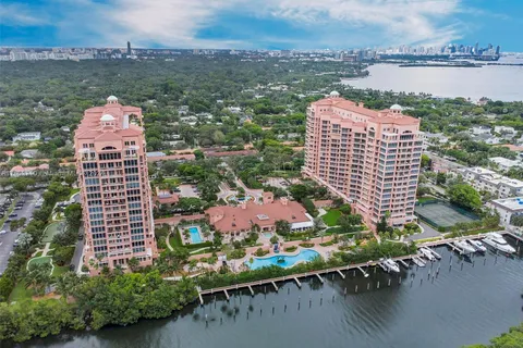 60 Edgewater Dr, Coral Gables FL 33133