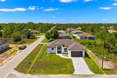 2918 43rd Street W, Lehigh Acres FL 33971