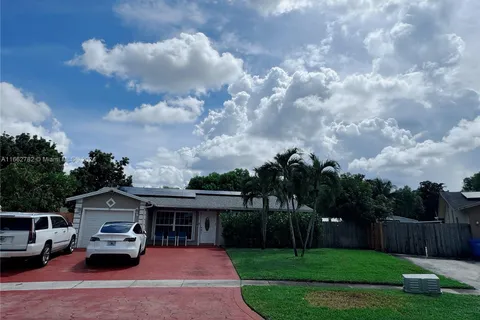 301 NW 83rd Way, Pembroke Pines FL 33024