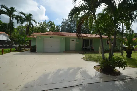 14231 Lake Saranac Ave, Miami Lakes FL 33014