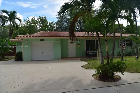 14231 Lake Saranac Ave, Miami Lakes FL 33014