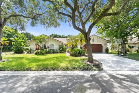 1900 Augusta Ter, Coral Springs FL 33071