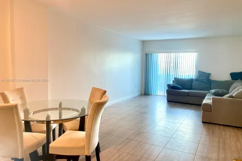 400 Kings Point Dr # 224, Sunny Isles Beach FL 33160