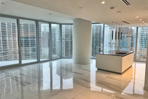 300 Biscayne Blvd Way # 2607, Miami FL 33131