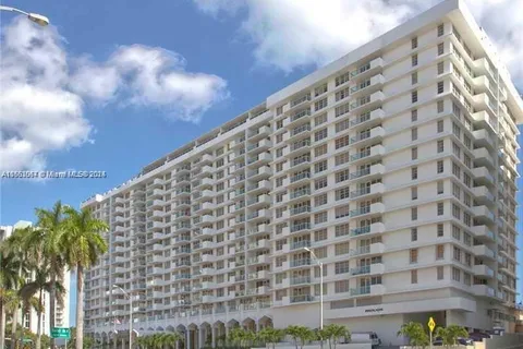 5601 Collins Ave # 523, Miami Beach FL 33140