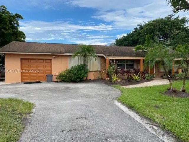 4420 S Jog Rd, Lake Worth FL 33467