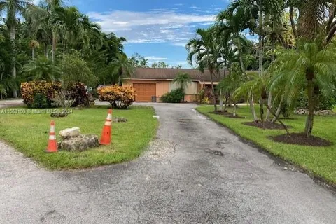 4420 S Jog Rd, Lake Worth FL 33467