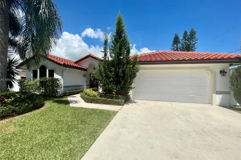 499 Hopalong Ln, Boca Raton FL 33487