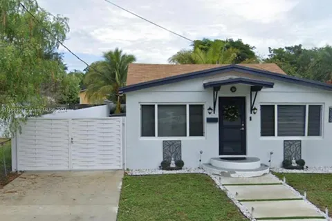 5829 Fillmore St, Hollywood FL 33021