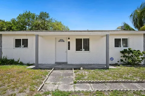 2660 NW 25th St, Fort Lauderdale FL 33311