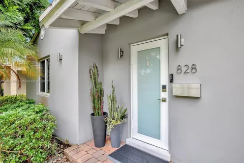 828 SW 15th St # 828, Fort Lauderdale FL 33315