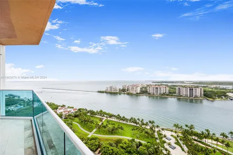 300 S Pointe Dr # 2603, Miami Beach FL 33139