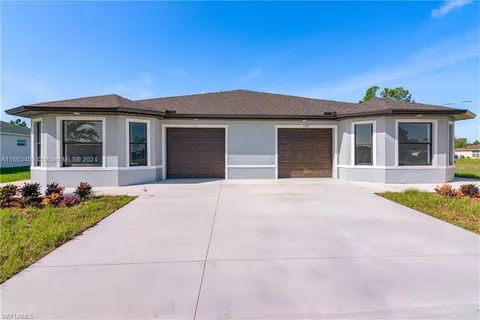 4439/4441 26TH ST SW, Lehigh Acres FL 33973