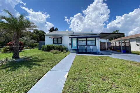 1109 S M St, Lake Worth FL 33460