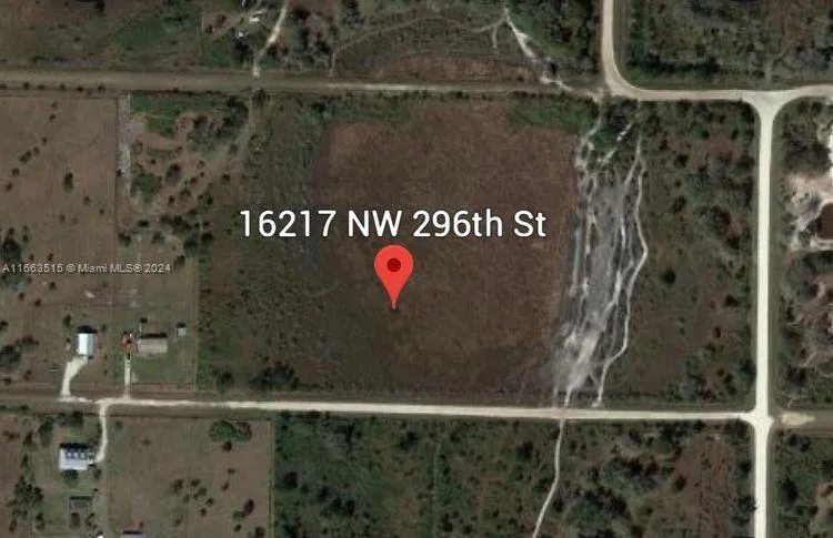 16217 NW 296 St, Okeechobee FL 322972