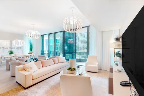 1000 Brickell Plz, Miami FL 33131