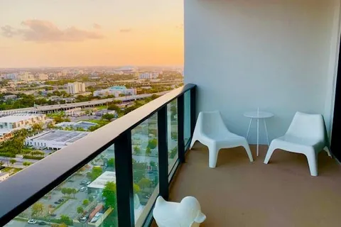 1600 NE 1st Ave # 2909, Miami FL 33132