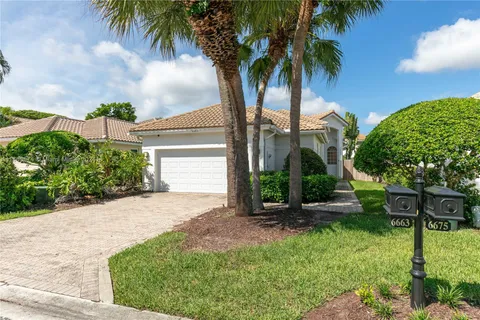 6663 NW 25th Ter, Boca Raton FL 33496