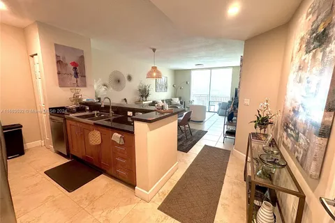 1300 Ponce De Leon Blvd # 802, Coral Gables FL 33134