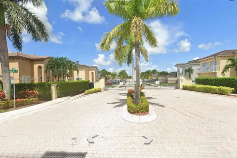 4273 NE 16th St, Homestead FL 33033