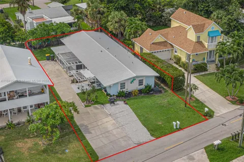 333 Hernando Street Apt A-B-C, Hutchinson Island FL 34949