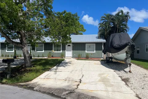 4479 SE Salvatori Rd, Stuart FL 34997