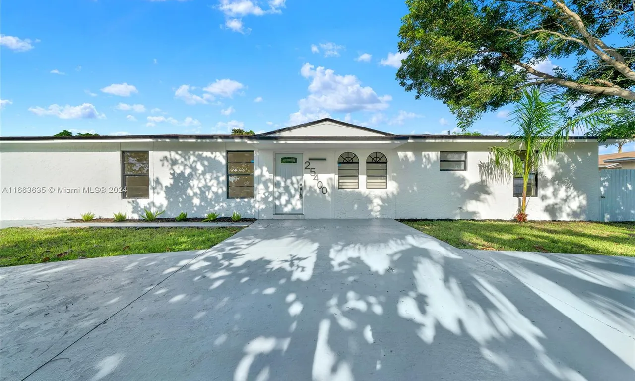 25400 SW 127th Ave, Homestead FL 33032