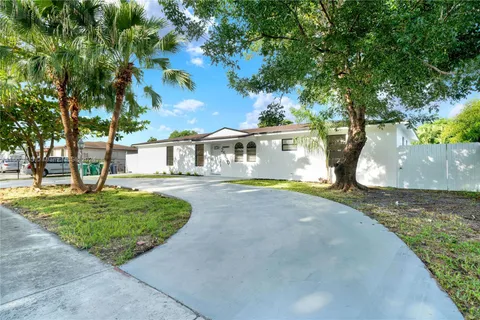 25400 SW 127th Ave, Homestead FL 33032