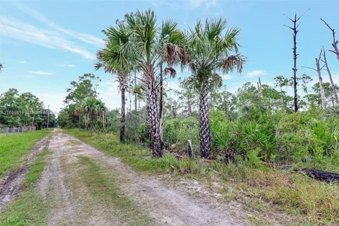 24801 SW 95th St, Indian Town FL 34956