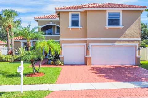 18901 SW 15th St, Pembroke Pines FL 33029