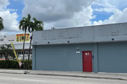 2195 NW 27 AVE, Miami FL 33142