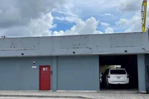 2195 NW 27 AVE, Miami FL 33142