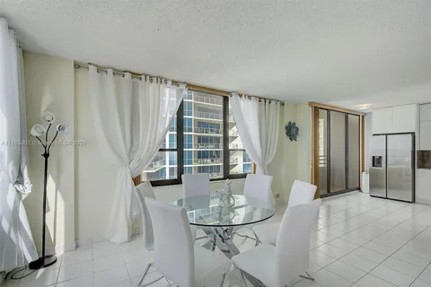 3505 S Ocean Dr # 905, Hollywood FL 33019