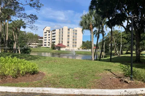 6911 Environ Blvd # 5L, Lauderhill FL 33319