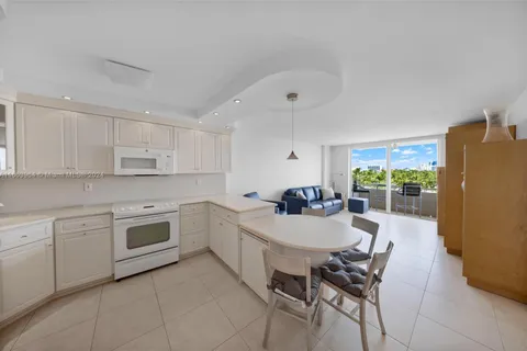 465 Ocean drive # 619, Miami Beach FL 33139