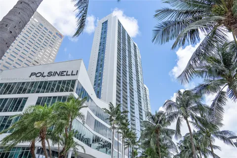 335 S Biscayne Blvd # 2207, Miami FL 33131