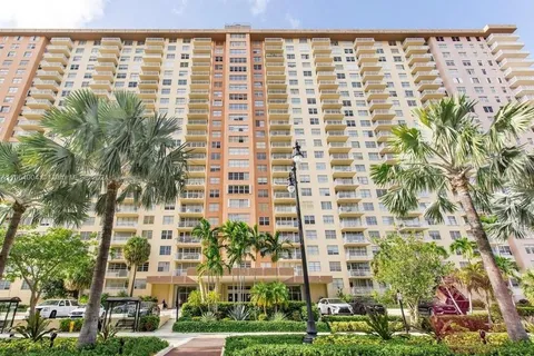 251 174th St # 611, Sunny Isles Beach FL 33160