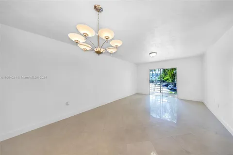 15888 SW 95th Ave # 212, Miami FL 33157