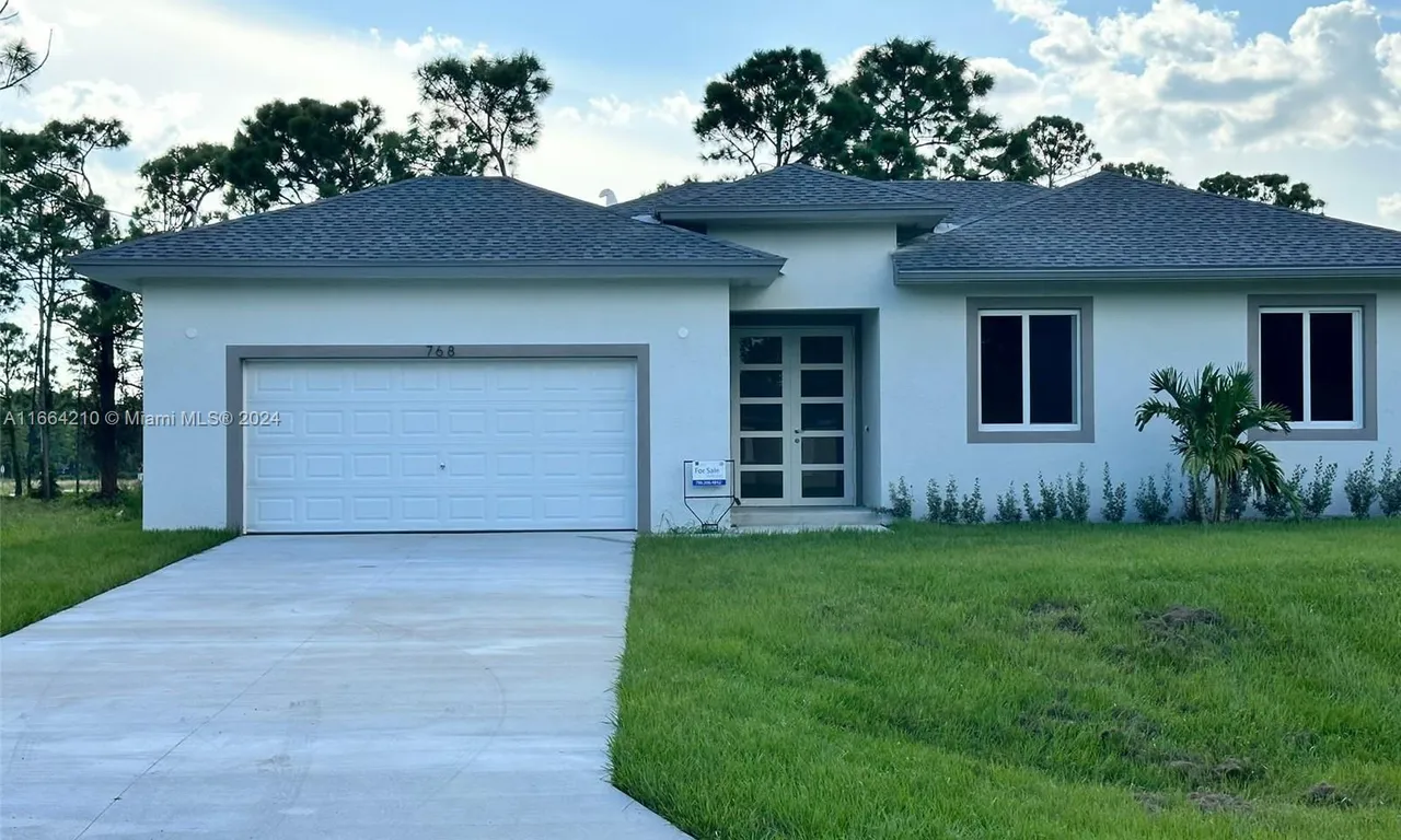 766 Gaylord, Lehigh Acres FL 33974