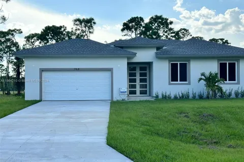 766 Gaylord, Lehigh Acres FL 33974