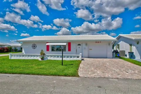 1507 SW 20th St, Boynton Beach FL 33426