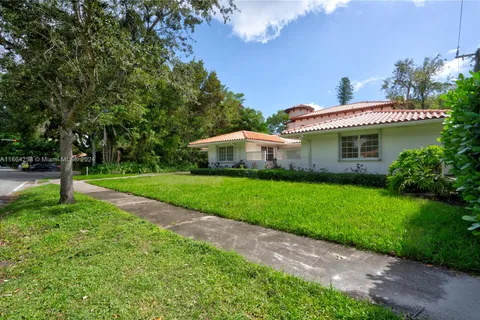 400 Amalfi Ave, Coral Gables FL 33146