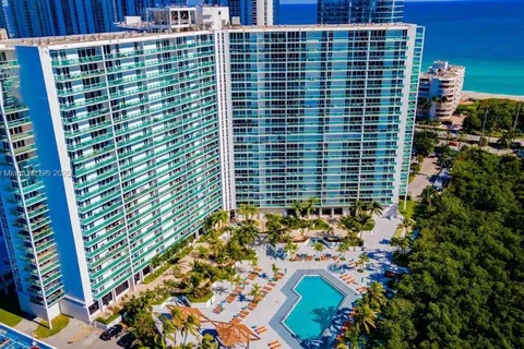 100 Bayview Dr # 406, Sunny Isles Beach FL 33160